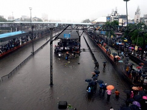 Mumbai rains: Stranded commuters blame govt inaction, say no measures taken to solve flood problem