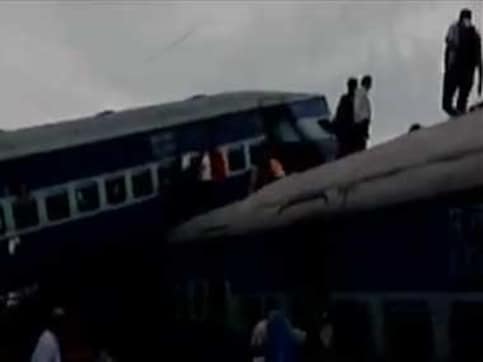 Utkal Express derailment: 10 dead, 20 injured as six coaches go off track in Muzaffarnagar district Utkal Express derailment: 10 dead, 20 injured as six coaches go off track in Muzaffarnagar district