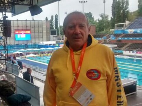 Barcelona terror attacks: Spanish swimmer Fernando Alvarez holds minutes' silence by himself, at cost of medal Barcelona terror attacks: Spanish swimmer Fernando Alvarez holds minutes' silence by himself, at cost of medal