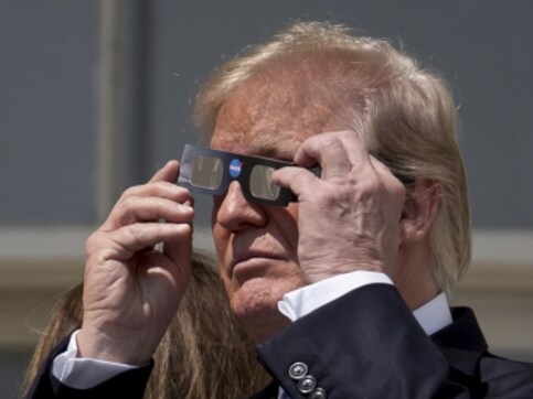 Donald Trump stares directly at Sun during eclipse, wears eye-gear after staffer yells 'don't look' Donald Trump stares directly at Sun during eclipse, wears eye-gear after staffer yells 'don't look'