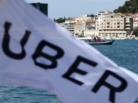 Uber to ditch controversial feature that allowed app to track riders for five minutes after a trip Uber to ditch controversial feature that allowed app to track riders for five minutes after a trip