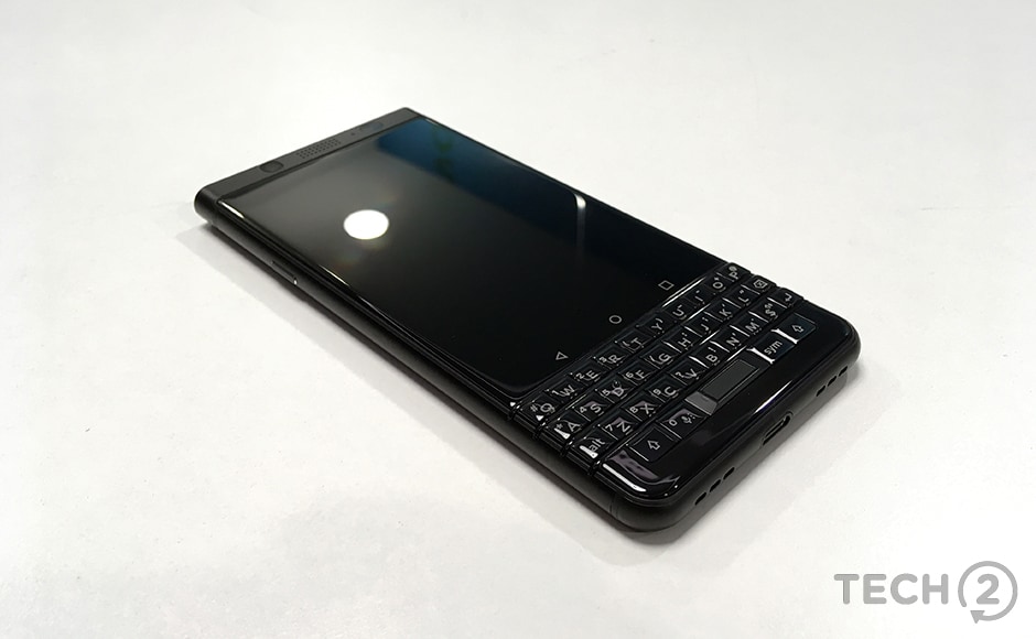 Matte or glossy, ever inch of the device is black Matte or glossy, ever inch of the device is black