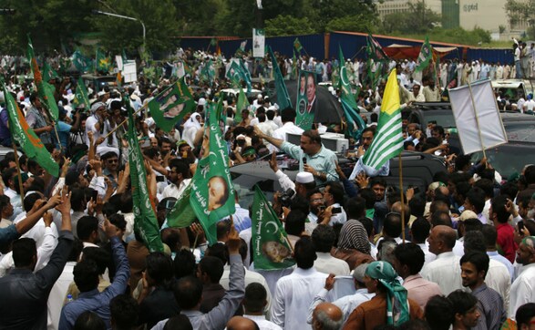 Nawaz Sharif kicks off rally in show of strength ahead of 2018 general elections Nawaz Sharif kicks off rally in show of strength ahead of 2018 general elections