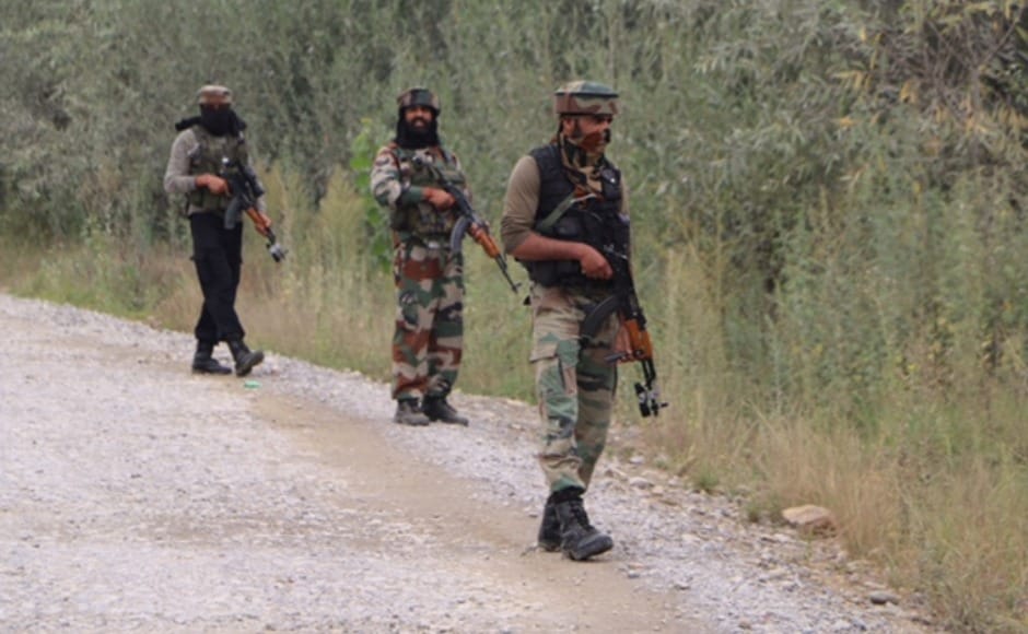 Police, CRPF, and army personnel quickly swung into action and cornered the militants. The security forces ensured that family members of the police personnel living within the complex were taken to safety. Hilal Shah Police, CRPF, and army personnel quickly swung into action and cornered the militants. The security forces ensured that family members of the police personnel living within the complex were taken to safety. Hilal Shah