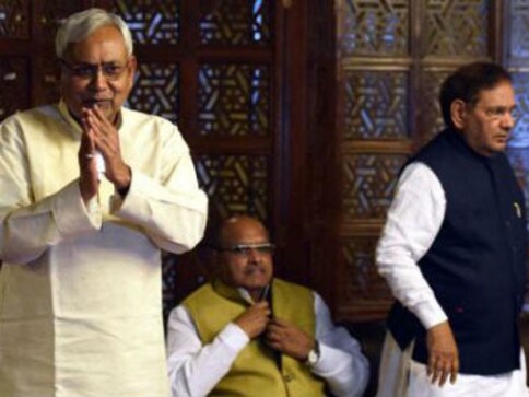 JD(U) claims 'there is no split' in the party but says Sharad Yadav 'crossed Lakshman rekha' JD(U) claims 'there is no split' in the party but says Sharad Yadav 'crossed Lakshman rekha'