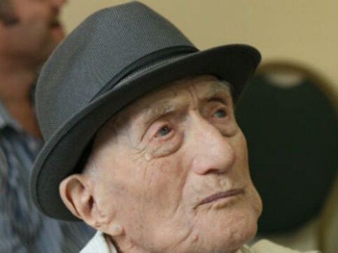 World's oldest man dies at 113: Yisrael Kristal survived the Holocaust, both world wars World's oldest man dies at 113: Yisrael Kristal survived the Holocaust, both world wars