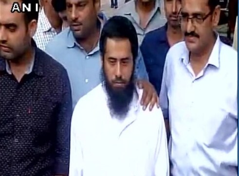 Suspected Al-Qaeda militant sent to New Delhi Police custody after being deported from Saudi Arabia Suspected Al-Qaeda militant sent to New Delhi Police custody after being deported from Saudi Arabia