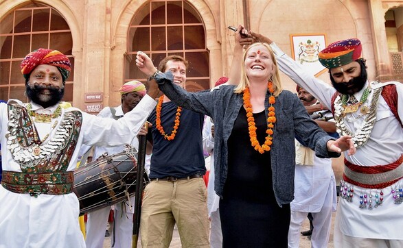 World Tourism Day 2017: UN releases manual on tourist etiquette as part of awareness campaign World Tourism Day 2017: UN releases manual on tourist etiquette as part of awareness campaign