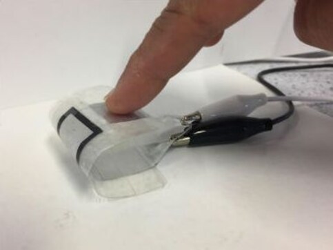 Researchers design flexible, organic alternatives to rigid batteries powering medical implants Researchers design flexible, organic alternatives to rigid batteries powering medical implants