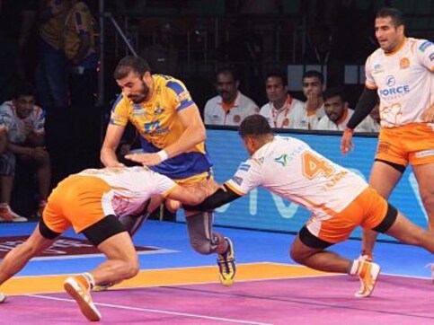 Highlights Pro Kabaddi League 2017: Jaipur Pink Panthers pip Tamil Thalaivas by a point, Puneri Paltan edge out UP Yoddha Highlights Pro Kabaddi League 2017: Jaipur Pink Panthers pip Tamil Thalaivas by a point, Puneri Paltan edge out UP Yoddha