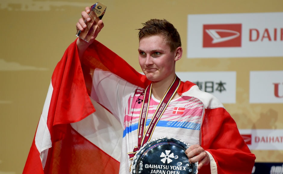 Recently-crowned world champion Viktor Axelsen flaunts his winners' medal after beating Lee Chong Wei in three games. AFP Viktor Axelsen, Carolina Marin win singles titles at Japan Open Superseries
