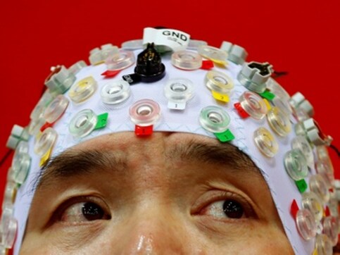New brain-computer application may help physically impaired people write, compose music New brain-computer application may help physically impaired people write, compose music