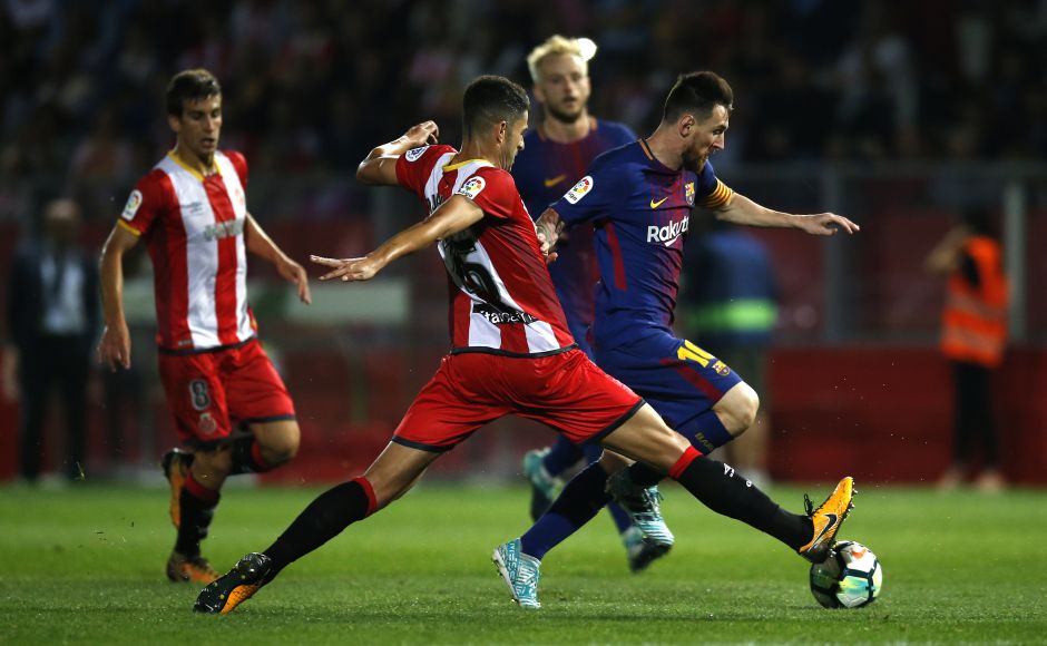 The decision by Girona coach Pablo Machin to man-mark Lionel Messi with Pablo Maffeo helped stop him from adding to his best ever start to La Liga. AP Barcelona's Luiz Suarez scores in 100th La Liga appearance, Real Madrid win on Cristiano Ronaldo's return