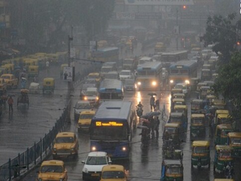 Heavy rains in West Bengal, Northeastern states to continue till Sunday, forecasts Met department Heavy rains in West Bengal, Northeastern states to continue till Sunday, forecasts Met department