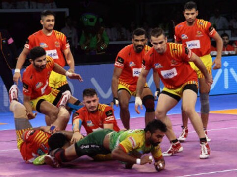 Pro Kabaddi League 2017: Twitter hails Pardeep Narwal's Patna Pirates on winning third straight title Pro Kabaddi League 2017: Twitter hails Pardeep Narwal's Patna Pirates on winning third straight title