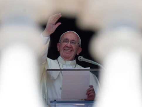 Pope Francis rebukes climate change deniers in Bonn message, calls them 'perverse' Pope Francis rebukes climate change deniers in Bonn message, calls them 'perverse'