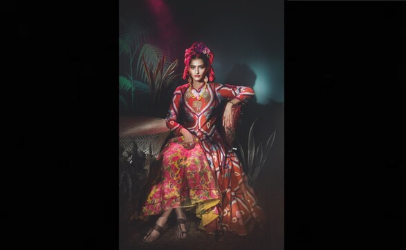 Sonam Kapoor stuns as Frida Kahlo, Madhubala for Vogue India photoshoot Sonam Kapoor stuns as Frida Kahlo, Madhubala for Vogue India photoshoot