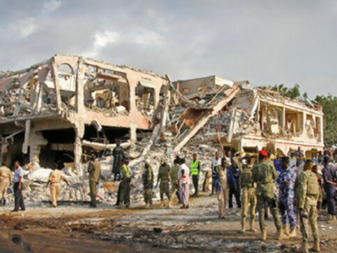 Mogadishu blasts: Death toll reaches 231; more than 275 injured in most powerful bomb blast in Somalia Mogadishu blasts: Death toll reaches 231; more than 275 injured in most powerful bomb blast in Somalia