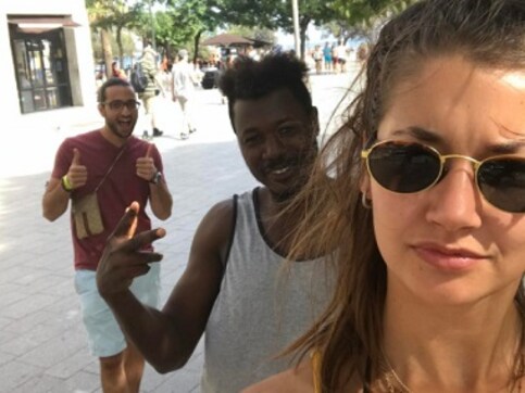 Amsterdam student takes selfies with men harassing her to send a powerful message against catcalling Amsterdam student takes selfies with men harassing her to send a powerful message against catcalling