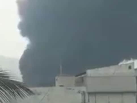 Fire breaks out at Mechemco factory in Navi Mumbai's Turbhe; ten fire tenders rushed to spot Fire breaks out at Mechemco factory in Navi Mumbai's Turbhe; ten fire tenders rushed to spot