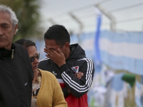 Argentina Navy confirms sound near lost submarine's last known position was explosion; hopes of crew's survival dashed Argentina Navy confirms sound near lost submarine's last known position was explosion; hopes of crew's survival dashed