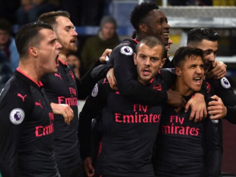 Premier League: Alexis Sanchez hands Arsenal controversial win over Burnley; Southampton thrash Everton Premier League: Alexis Sanchez hands Arsenal controversial win over Burnley; Southampton thrash Everton