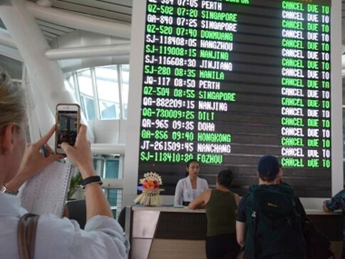 Bali volcano: Airlines brace for revenue loss, offer travel to other places after Indonesia extends airport closure Bali volcano: Airlines brace for revenue loss, offer travel to other places after Indonesia extends airport closure