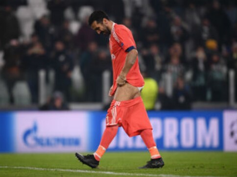 Champions League: Juventus goalkeeper Gianluigi Buffon surprises fan by throwing him his shorts Champions League: Juventus goalkeeper Gianluigi Buffon surprises fan by throwing him his shorts