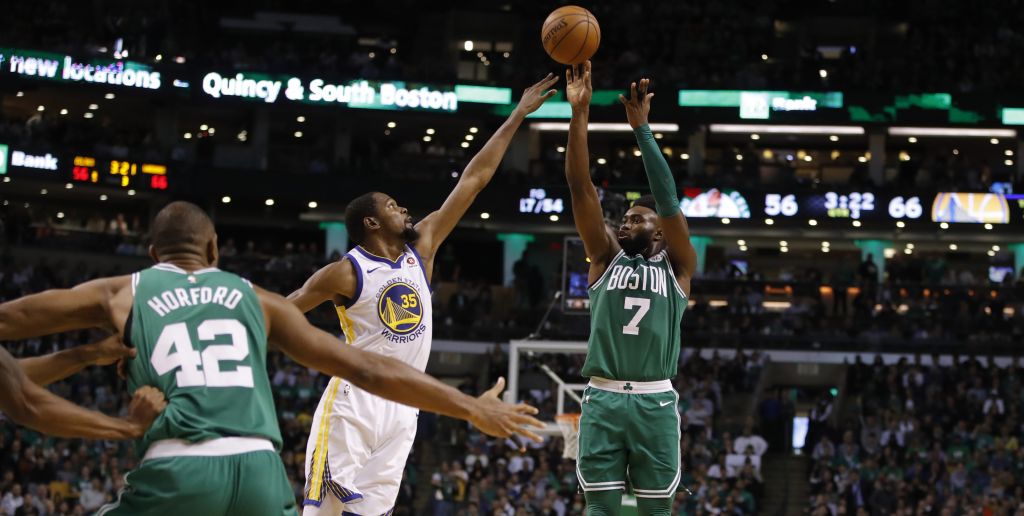 Nba Celtics Rally To Beat Warriors And Stretch Win Streak To James