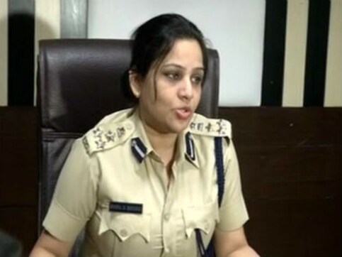 Sasikala jail bribery row: Former DIG D Roopa's boss files Rs 20 crore defamation case against her Sasikala jail bribery row: Former DIG D Roopa's boss files Rs 20 crore defamation case against her