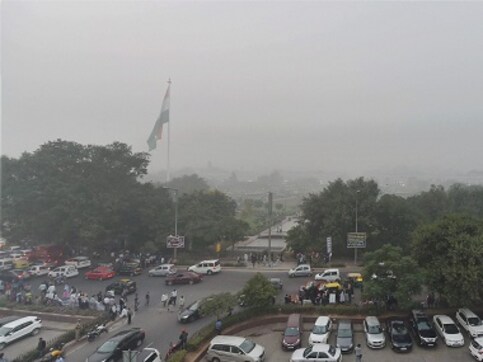 Delhi pollution: Anger rises as toxic air chokes city; public demands comprehensive plan Delhi pollution: Anger rises as toxic air chokes city; public demands comprehensive plan