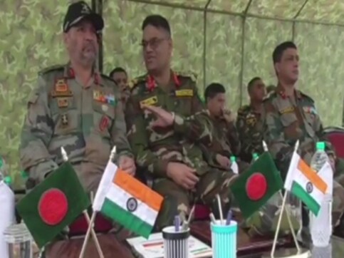 Cross-border smuggling cannot be stopped completely at India-Bangladesh boundary, says Bangla border force Cross-border smuggling cannot be stopped completely at India-Bangladesh boundary, says Bangla border force