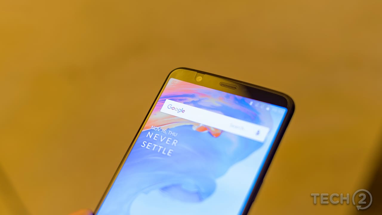 The front camera on the OnePlus 5T. Image: Tech2/Rehan Hooda