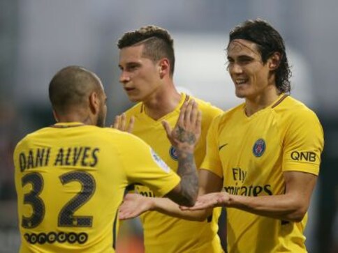 Ligue 1: Edinson Cavani scores 100th league goal as Paris Saint-Germain thrash Angers; Monaco defeat Guingamp 6-0 Ligue 1: Edinson Cavani scores 100th league goal as Paris Saint-Germain thrash Angers; Monaco defeat Guingamp 6-0