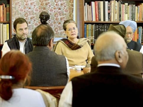 At CWC meeting Sonia Gandhi takes attack to BJP, accuses Narendra Modi govt of sabotaging Parliament's Winter Session At CWC meeting Sonia Gandhi takes attack to BJP, accuses Narendra Modi govt of sabotaging Parliament's Winter Session
