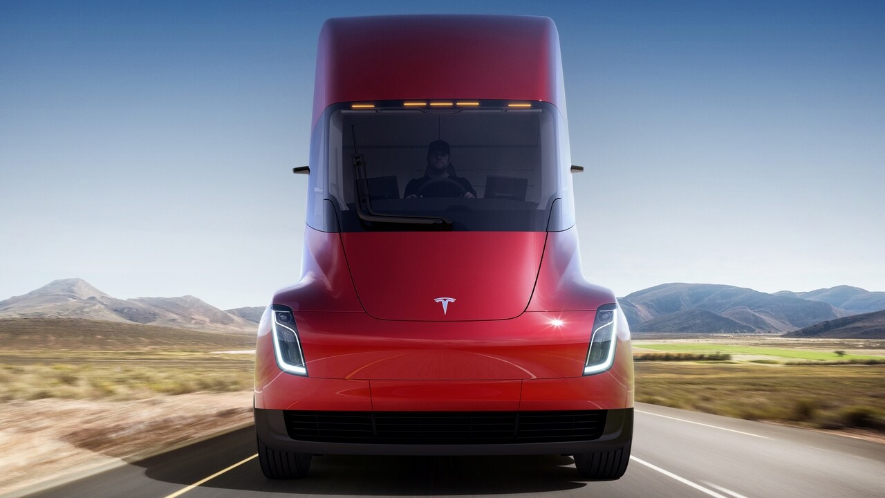 The Tesla Semi’s cabin is designed specifically around the driver, featuring unobstructed stairs for easier entry and exit, a full standing room inside as well as a centered driver position for better visibility.