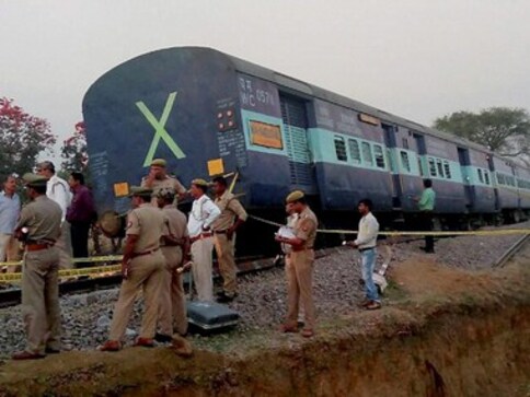 Vasco Da Gama-Patna Express derailment: Indian Railways suspends senior official after incident Vasco Da Gama-Patna Express derailment: Indian Railways suspends senior official after incident