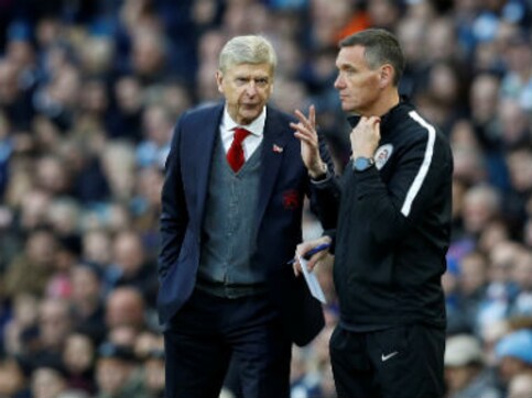 Premier League: Arsenal boss Arsenal Wenger says there's no stopping Manchester City; slams refereeing decisions Premier League: Arsenal boss Arsenal Wenger says there's no stopping Manchester City; slams refereeing decisions