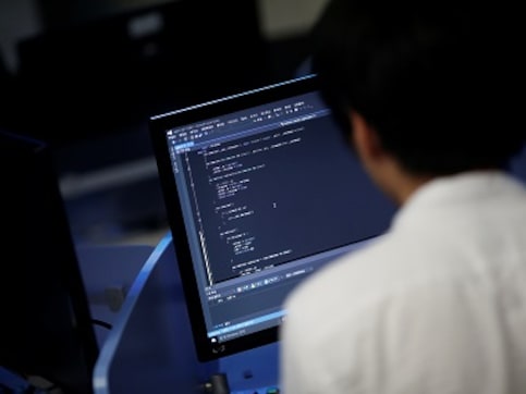 Data centre infrastructure hardware spending in India to hit $2.7 billion in 2018; software investment to touch $3.6 billion Data centre infrastructure hardware spending in India to hit $2.7 billion in 2018; software investment to touch $3.6 billion
