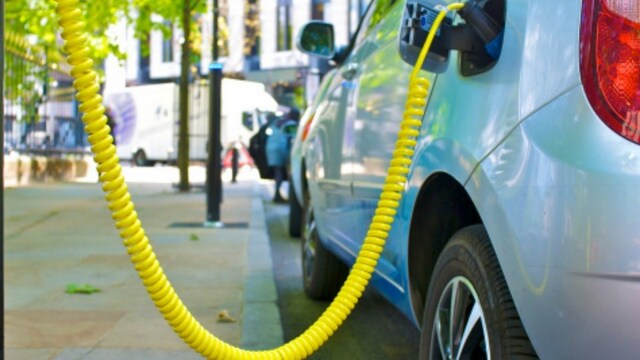A third of new cars sold in Norway during 2018 were pure electric A third of new cars sold in Norway during 2018 were pure electric