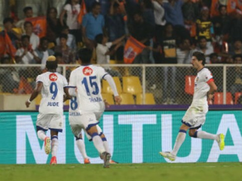ISL 2017-18: Henrique Sereno strikes late to give Chennaiyin FC narrow win over FC Pune City ISL 2017-18: Henrique Sereno strikes late to give Chennaiyin FC narrow win over FC Pune City