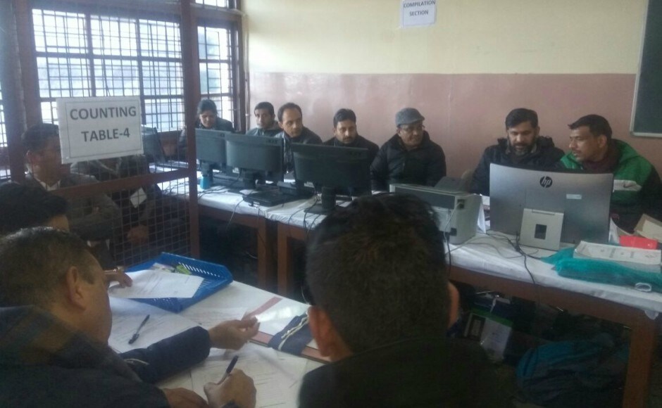 Videography and CCTV recording will be carried out in all counting centres. 101Reporters/Saurabh Chauhan Himachal Pradesh Election Results 2017: Counting begins in 42 centres as BJP, Congress fight for 68 seats