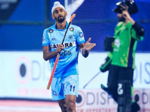 Highlights, India vs England, Hockey World League Final 2017, Scores and Updates: Visitors clinch the match 3-2 Highlights, India vs England, Hockey World League Final 2017, Scores and Updates: Visitors clinch the match 3-2