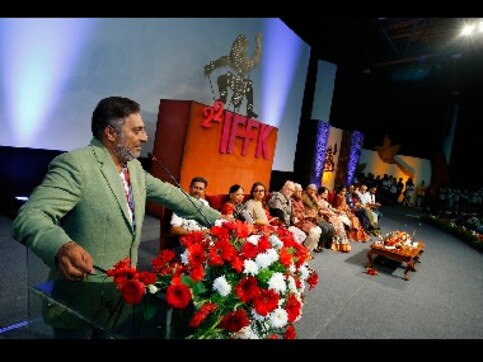 Prakash Raj at IFFK 2017: When artists become cowards, they make society cowardly Prakash Raj at IFFK 2017: When artists become cowards, they make society cowardly