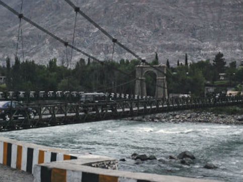 Indus Waters Treaty doesn't fit into current sociopolitical situation of India-Pakistan, says riverine expert Uttam Sinha Indus Waters Treaty doesn't fit into current sociopolitical situation of India-Pakistan, says riverine expert Uttam Sinha