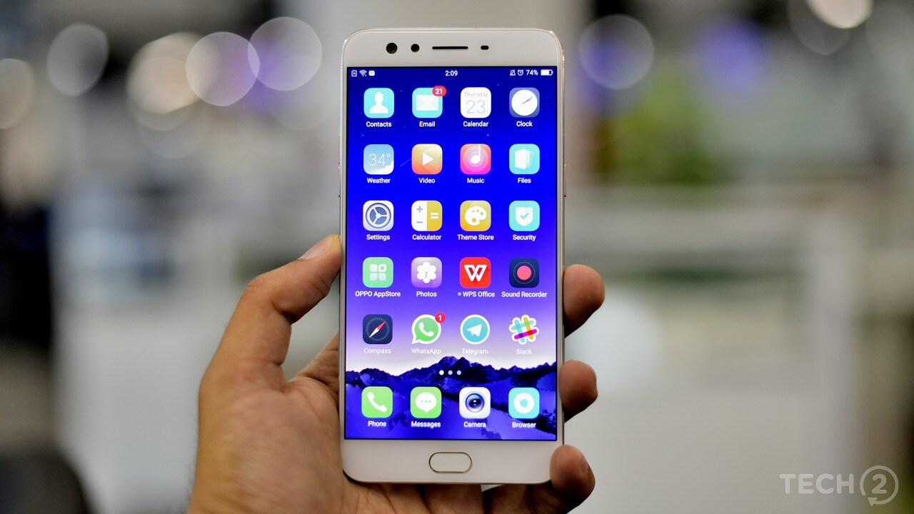 The Oppo F3 Plus features a dual camera setup on the front for selfies. Image: Rehan Hooda/ tech2
