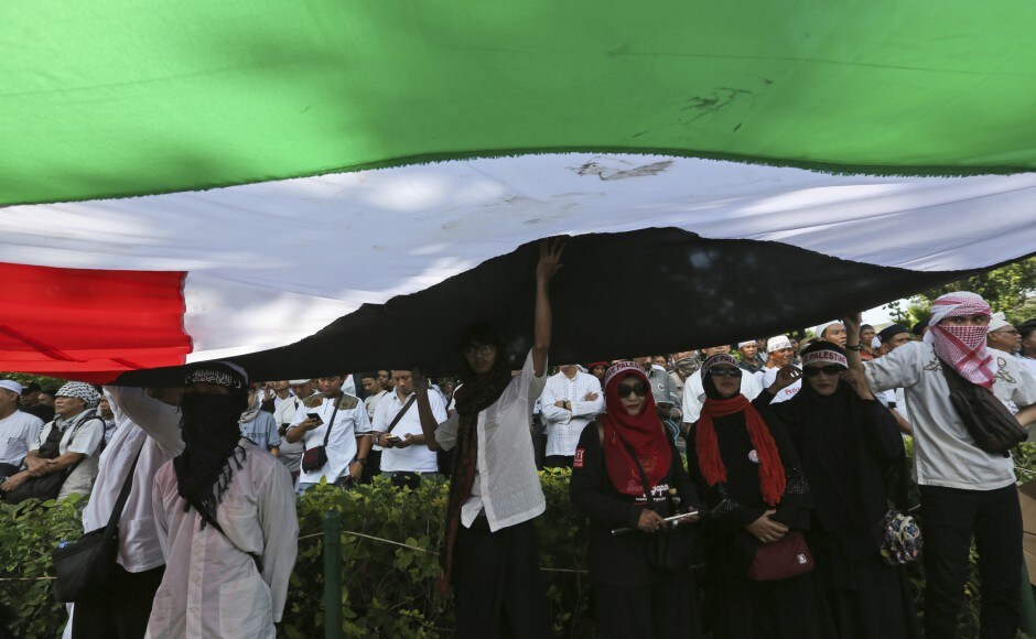 Palestinian people were among the first to recognize Indonesia’s independence in 1945, Sohibul Iman, president of the controversial Islamist opposition Prosperous Justice Party which organized the rally, told protesters. AP Thousands in Indonesia protest Donald Trump's move to recognise Jerusalem as Israel's capital