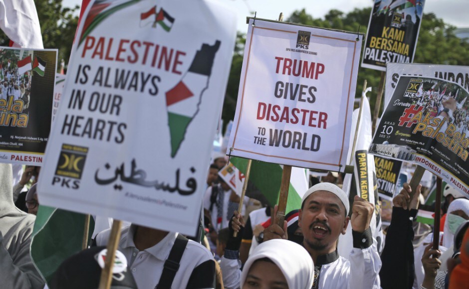 Neither Malaysia nor Indonesia hold diplomatic ties with Israel, both being strong supporters of Palestine. AP Thousands in Indonesia protest Donald Trump's move to recognise Jerusalem as Israel's capital