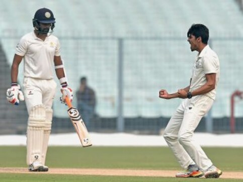 Ranji Trophy: Rajneesh Gurbani's 7-wicket haul helps Vidarbha beat Karnataka by 5 runs in thrilling semi-final Ranji Trophy: Rajneesh Gurbani's 7-wicket haul helps Vidarbha beat Karnataka by 5 runs in thrilling semi-final