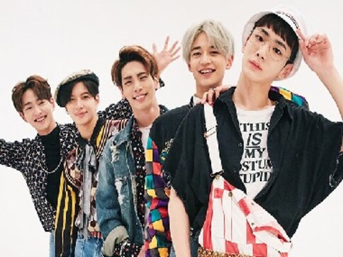 Lead singer of SHINee, one of South Korea's top K-pop bands, found dead; suicide suspected Lead singer of SHINee, one of South Korea's top K-pop bands, found dead; suicide suspected